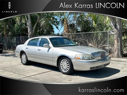 Used 2004 Lincoln Town Car Signature