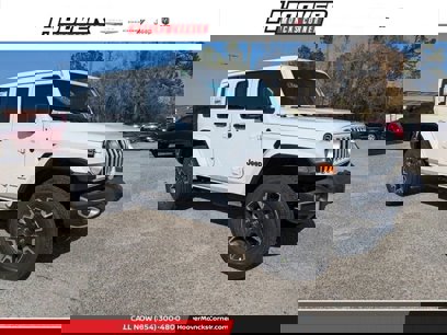 New 2025 Jeep Wrangler Sahara w/ Technology Group