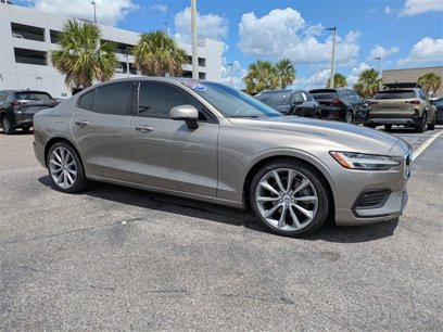 Used 2020 Volvo S60 T5 Momentum