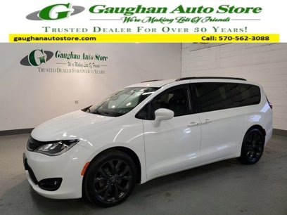 Used 2020 Chrysler Pacifica Touring-L w/ S Appearance Package