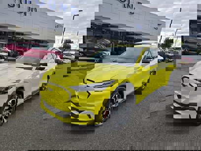 New 2025 Ford Mustang Mach-E Select w/ Comfort Package Lite
