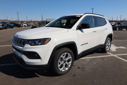 New 2025 Jeep Compass Latitude w/ Sun and Sound Group