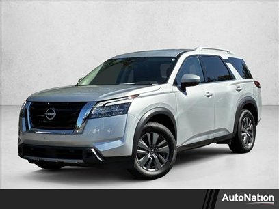 Used 2023 Nissan Pathfinder SL