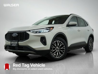 Used 2023 Ford Escape SE w/ Class II Trailer Tow Package