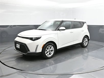 Used 2023 Kia Soul LX w/ LX Technology Package