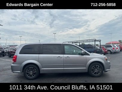 Used 2017 Dodge Grand Caravan SE
