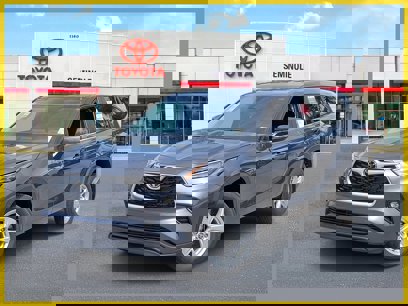 New 2025 Toyota Highlander LE