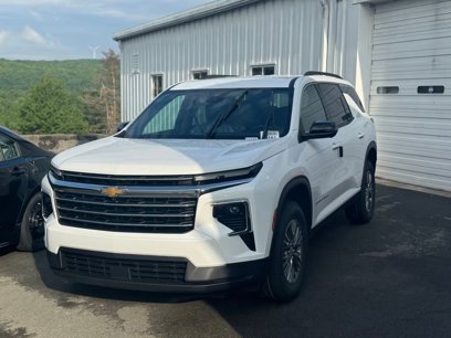 New 2025 Chevrolet Traverse LT