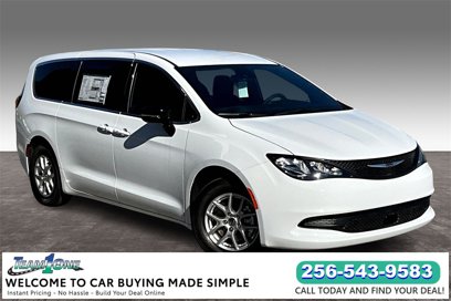 New 2025 Chrysler Voyager LX