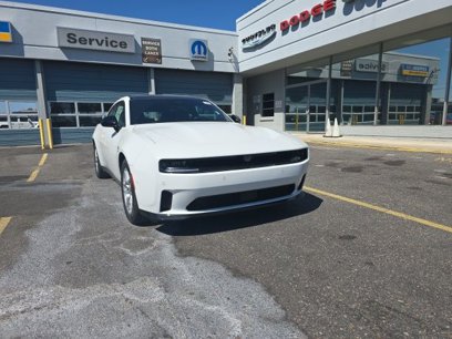 New 2025 Dodge Charger R/T w/ Sun & Sound Package