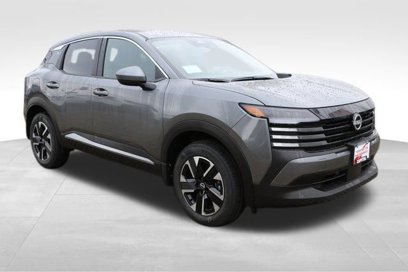 New 2025 Nissan Kicks SV w/ Charging Package