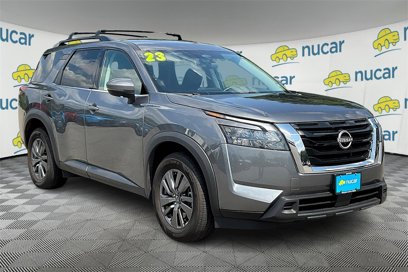 Used 2023 Nissan Pathfinder SV