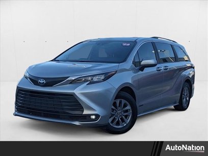 Used 2025 Toyota Sienna XLE