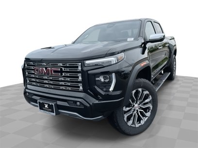 New 2025 GMC Canyon Denali