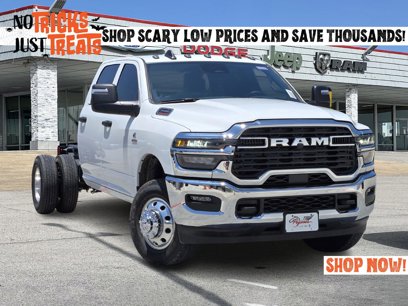 New 2025 RAM 3500 Tradesman w/ Chrome Appearance Group