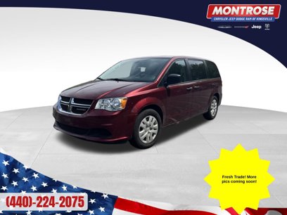 Used 2019 Dodge Grand Caravan SE w/ UConnect Hands-Free Group