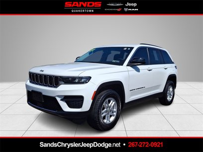Used 2023 Jeep Grand Cherokee Laredo