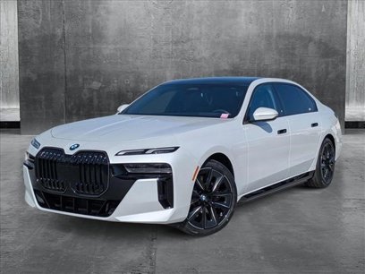 Certified 2024 BMW i7 xDrive60 w/ Premium Package 2