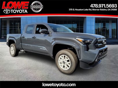 New 2024 Toyota Tacoma SR5