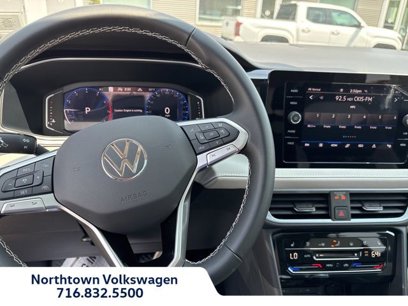 New 2025 Volkswagen Taos SEL