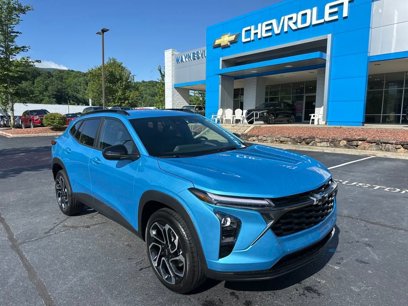 New 2025 Chevrolet Trax RS