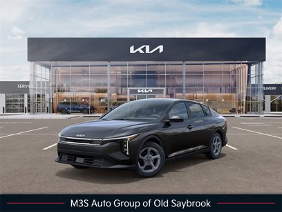 New 2025 Kia K4 LXS