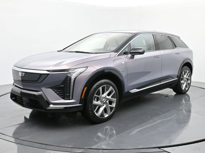 New 2025 Cadillac Optiq Luxury 1