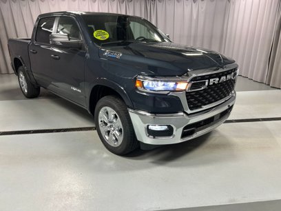 New 2025 RAM 1500 4x4 Crew Cab