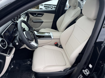 New 2025 Mercedes-Benz GLC 300