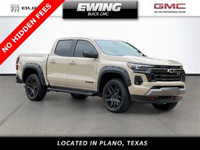 Used 2024 Chevrolet Colorado Z71 w/ Z71 Convenience Package 2