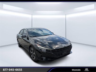 Used 2023 Hyundai Elantra SEL w/ Convenience Package