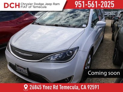 Certified 2017 Chrysler Pacifica Touring-L w/ Tire & Wheel Group