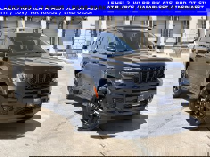 Used 2023 Jeep Grand Cherokee L Laredo