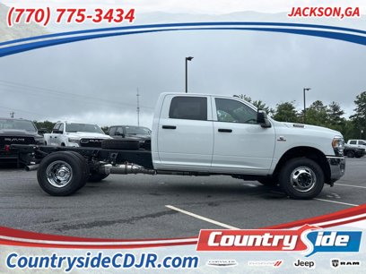 New 2024 RAM 3500 Tradesman w/ Chrome Appearance Group
