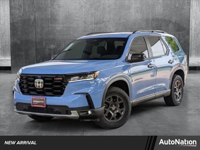 New 2025 Honda Pilot TrailSport
