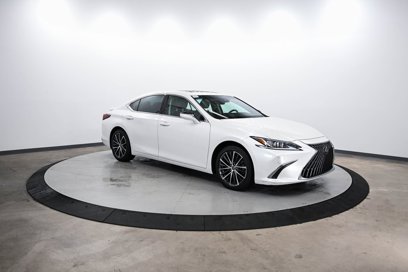 Used 2023 Lexus ES 300h w/ Premium Package