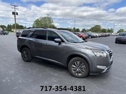 Used 2022 Nissan Pathfinder SV w/ SV Premium Package