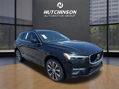 Used 2022 Volvo XC60 B5 Momentum w/ Advanced Package