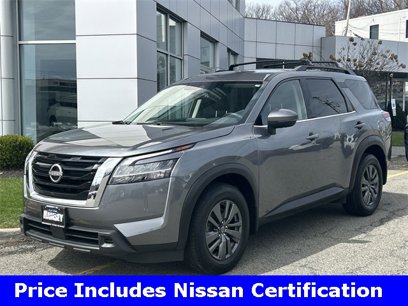 Used 2022 Nissan Pathfinder SV