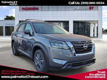 New 2025 Nissan Pathfinder SV w/ SV Premium Package