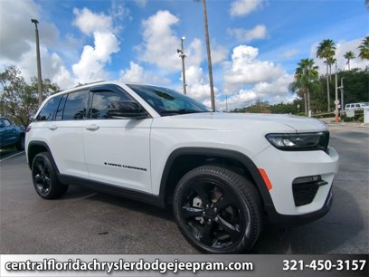 Used 2024 Jeep Grand Cherokee Limited w/ Black Appearance Package