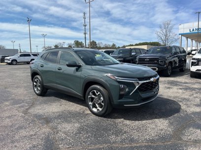 New 2025 Chevrolet Trax LT w/ Driver Confidence Package