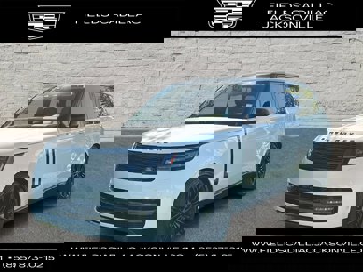 Used 2025 Land Rover Range Rover SE