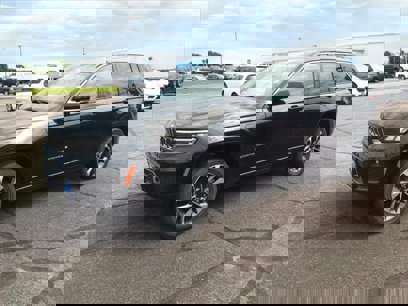 New 2024 Jeep Grand Cherokee Overland w/ Luxury Tech Group IV