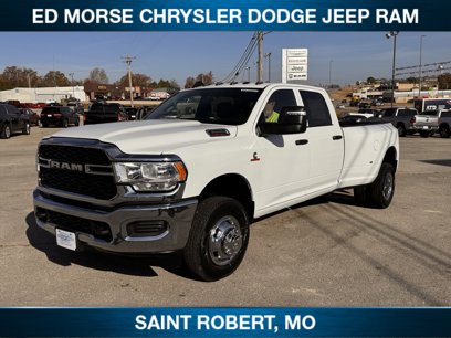 New 2024 RAM 3500 Tradesman w/ Chrome Appearance Group