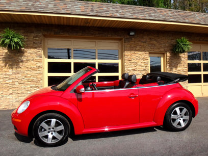 Used 2006 Volkswagen Beetle Convertible w/ Package 1