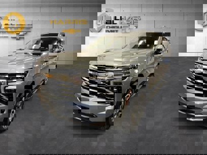 New 2025 Chevrolet Suburban LT w/ Comfort Package