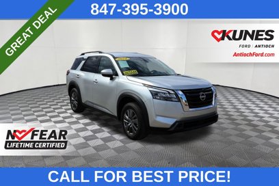 Used 2024 Nissan Pathfinder SV