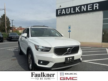 Used 2021 Volvo XC40 T5 Momentum