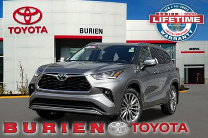 New 2025 Toyota Highlander XLE